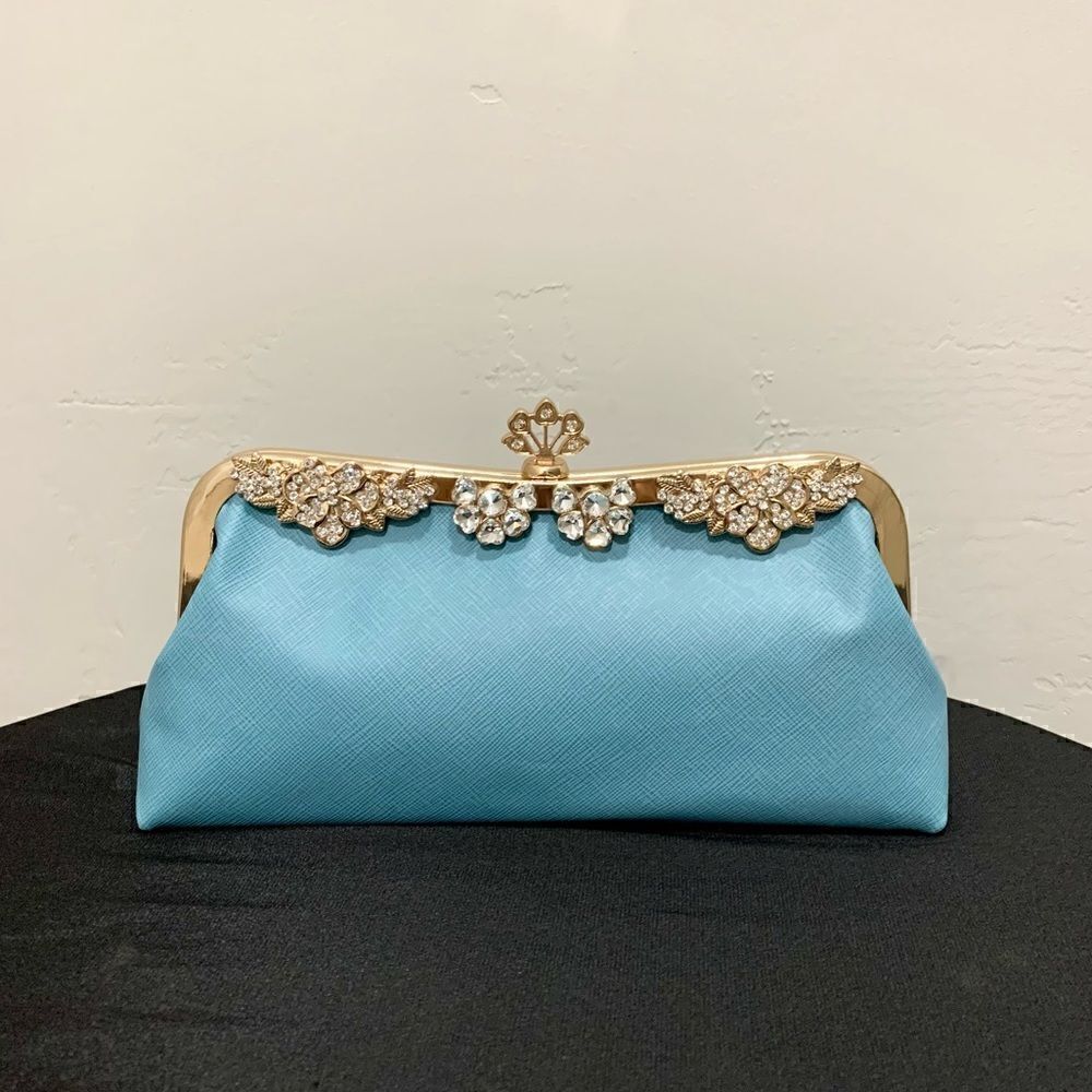 HandmadeโGenuineย LeatherโRhinestoneโPushโlockโClutch/Eveningโbag